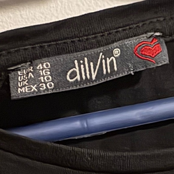 DILVIN Textured Rain Clouds Tee - Picture 3 of 3